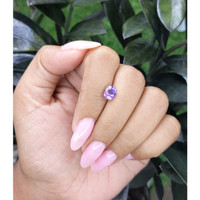 1.67 Ct. Bluish Purple Sapphire from Tanzania Life Style
