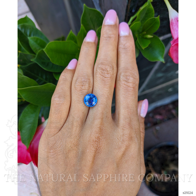 3.92 Ct. Blue Sapphire from Ceylon (Sri Lanka)