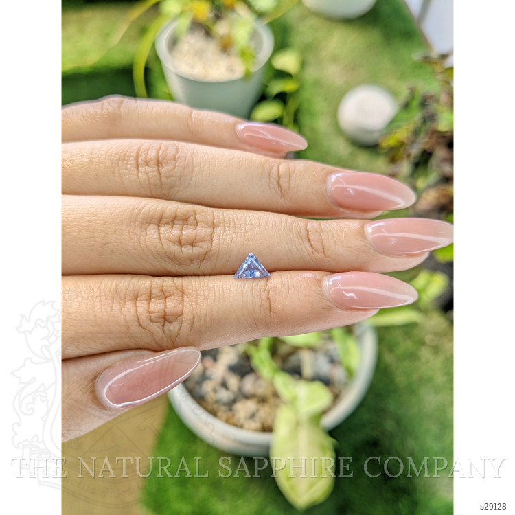 0.61 Ct. Violet Sapphire from Ceylon (Sri Lanka)