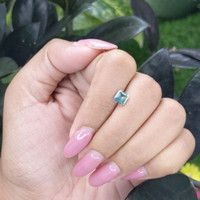 1.13 Ct. Bi Color Sapphire from Madagascar Life Style