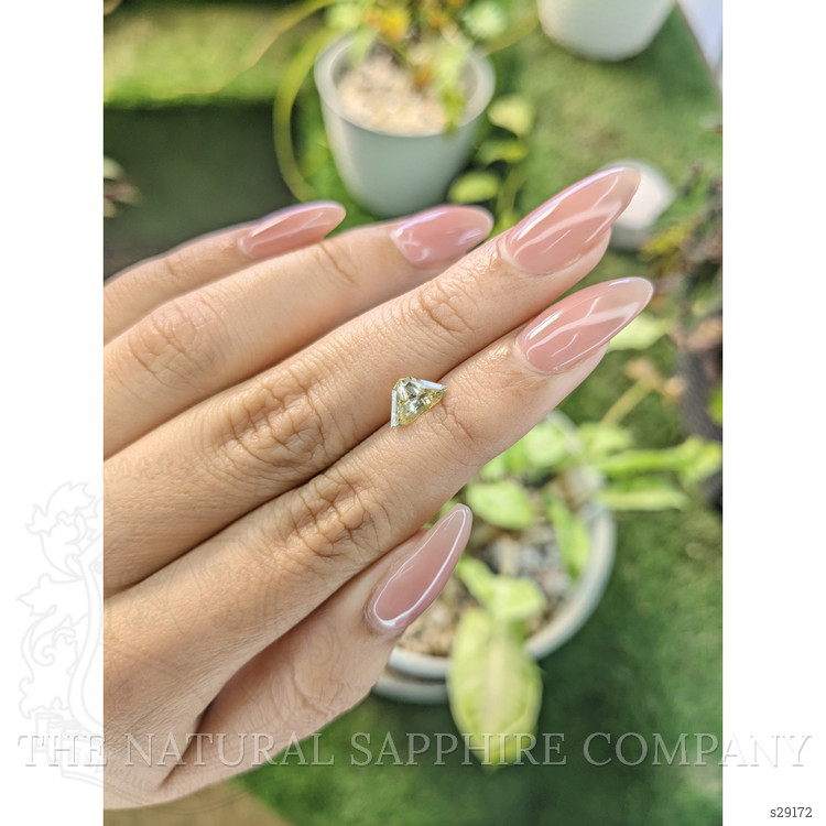 1.27 Ct. Yellow Sapphire from Ceylon (Sri Lanka)