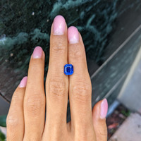 2.58 Ct. Blue Sapphire from Ceylon (Sri Lanka) Life Style