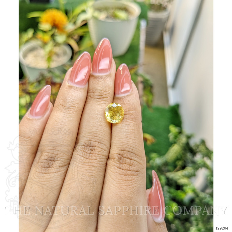 4.07 Ct. Yellow Sapphire from Ceylon (Sri Lanka)