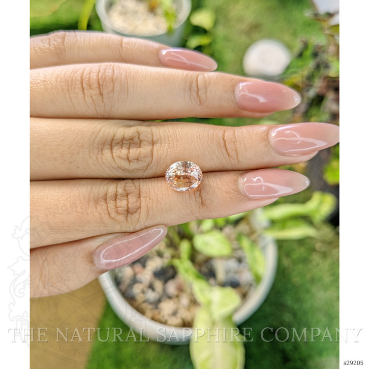 4.93 Ct. Padparadscha Sapphire from Ceylon (Sri Lanka)