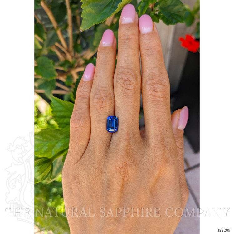 4.14 Ct. Blue Sapphire from Ceylon (Sri Lanka)