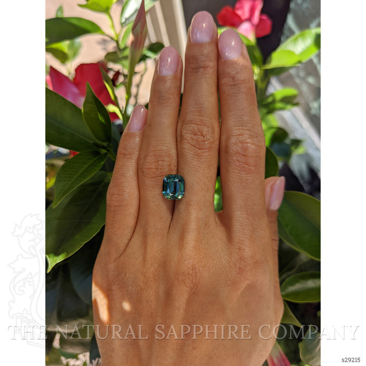 4.07 Ct. Green Sapphire from Ceylon (Sri Lanka)