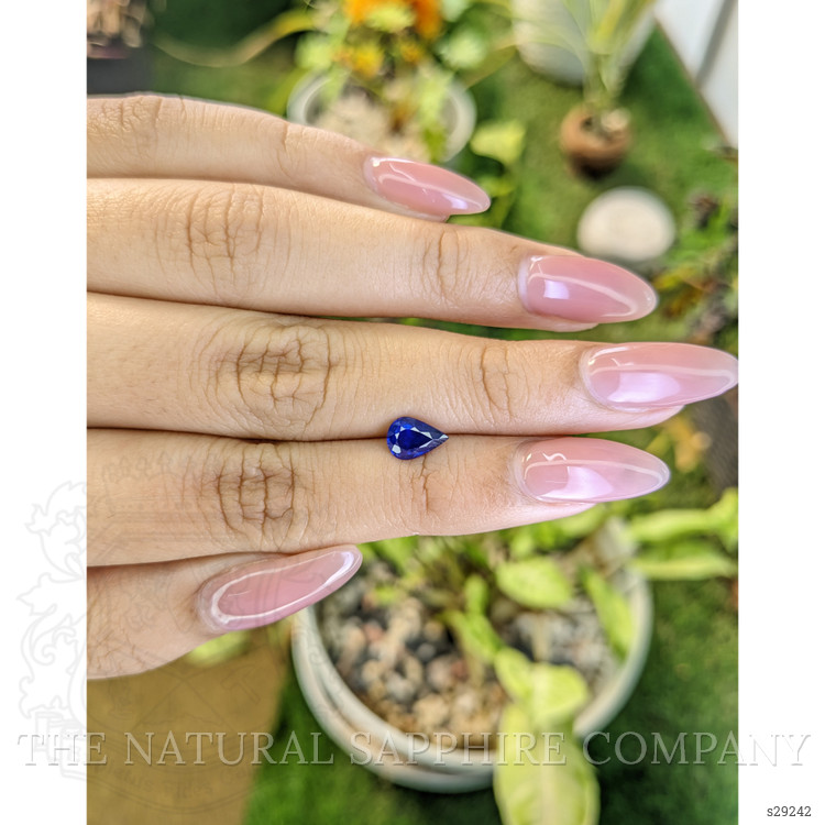 1.01 Ct. Blue Sapphire from Ceylon (Sri Lanka)