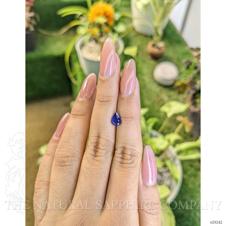 1.01 Ct. Blue Sapphire from Ceylon (Sri Lanka)