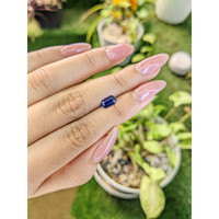 1.01 Ct. Blue Sapphire from Ceylon (Sri Lanka) Life Style
