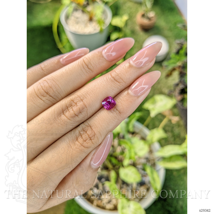 1.73 Ct. Purplish Pink Sapphire from Ceylon (Sri Lanka)