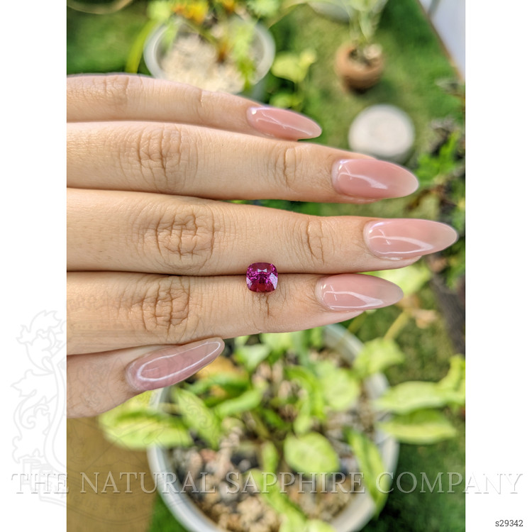 1.73 Ct. Purplish Pink Sapphire from Ceylon (Sri Lanka)