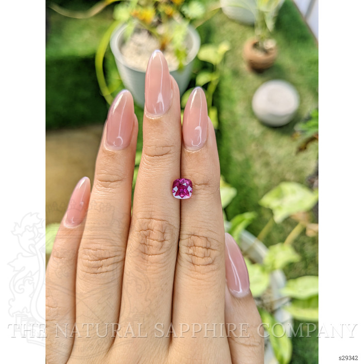 1.73 Ct. Purplish Pink Sapphire from Ceylon (Sri Lanka)