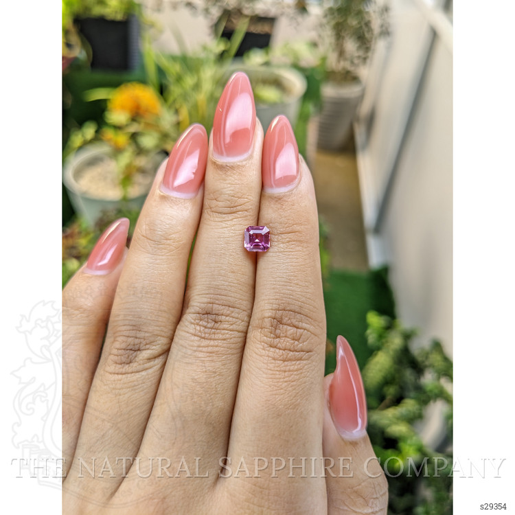 1.05 Ct. Purplish Pink Sapphire from Ceylon (Sri Lanka)