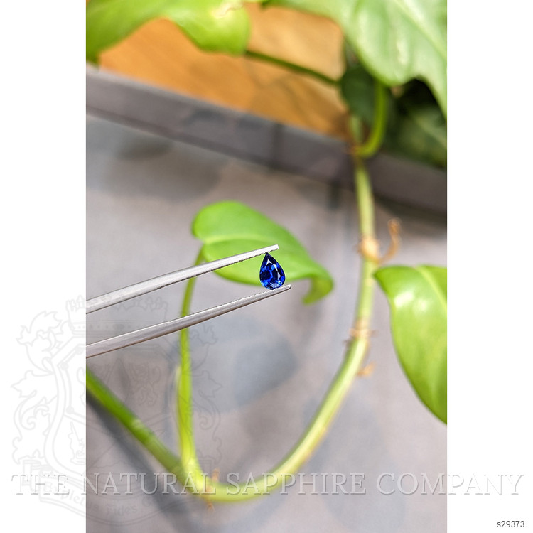 0.48 Ct. Blue Sapphire from Ceylon (Sri Lanka)