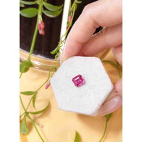 2.16 Ct. Pink Sapphire from Ceylon (Sri Lanka) Life Style