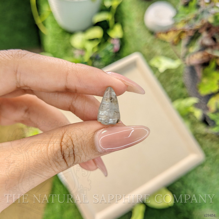 10.54 Ct. Bluish Grey Sapphire Crystal from Ceylon (Sri Lanka)