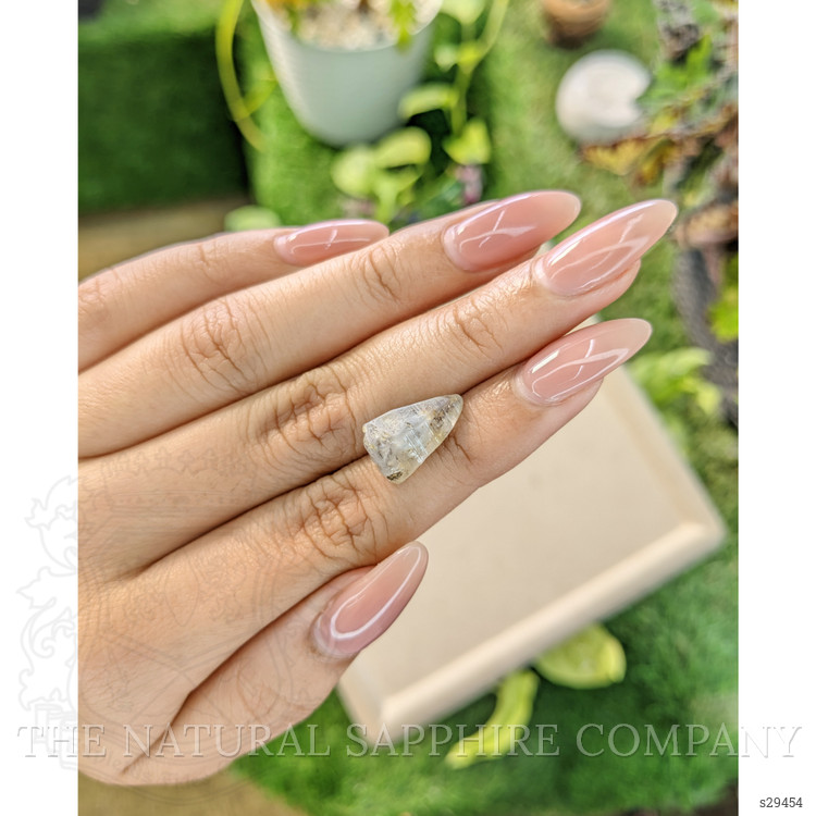 10.54 Ct. Bluish Grey Sapphire Crystal from Ceylon (Sri Lanka)