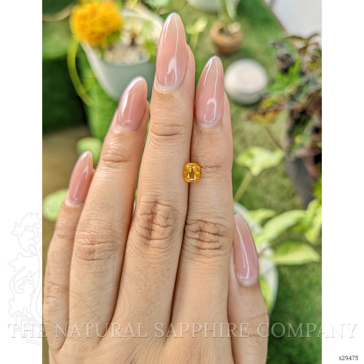 1.05 Ct. Yellowish Orange Sapphire from Ceylon (Sri Lanka)