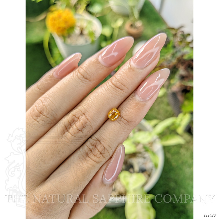 1.05 Ct. Yellowish Orange Sapphire from Ceylon (Sri Lanka)