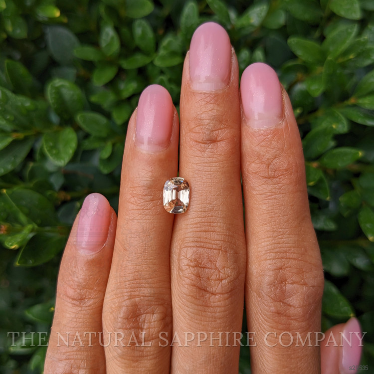 1.52 Ct. Peach Sapphire from Ceylon (Sri Lanka)