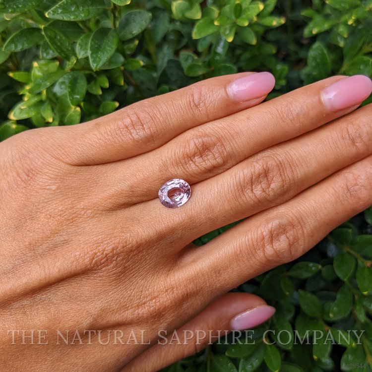 2.58 Ct. Padparadscha Sapphire from Ceylon (Sri Lanka)