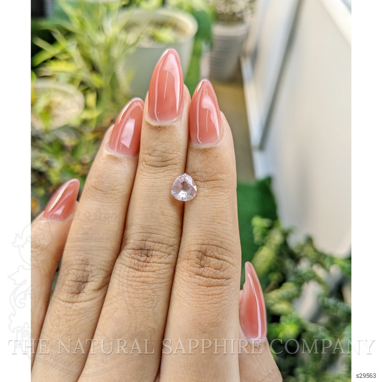 1.34 Ct. Pink Sapphire from Ceylon (Sri Lanka)