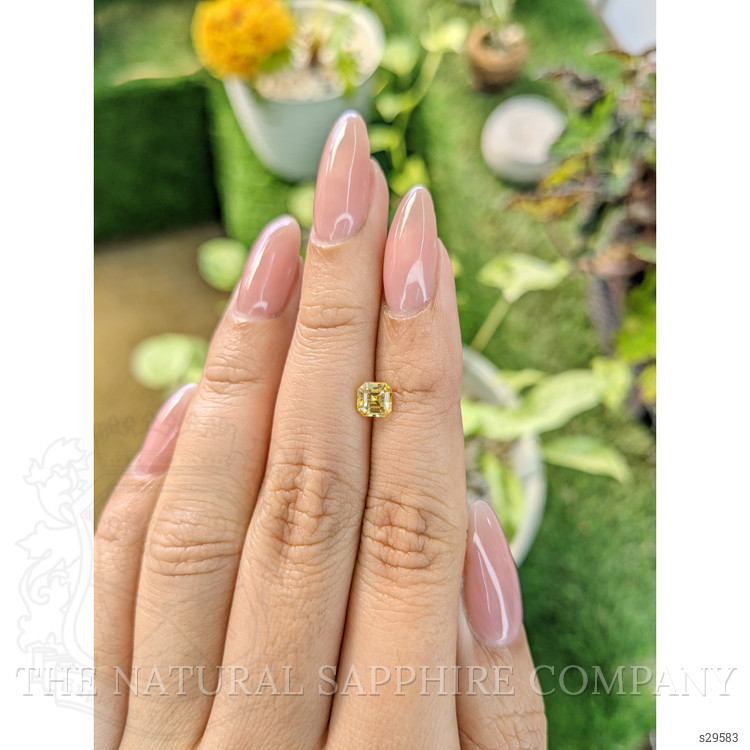 0.98 Ct. Yellow Sapphire from Ceylon (Sri Lanka)