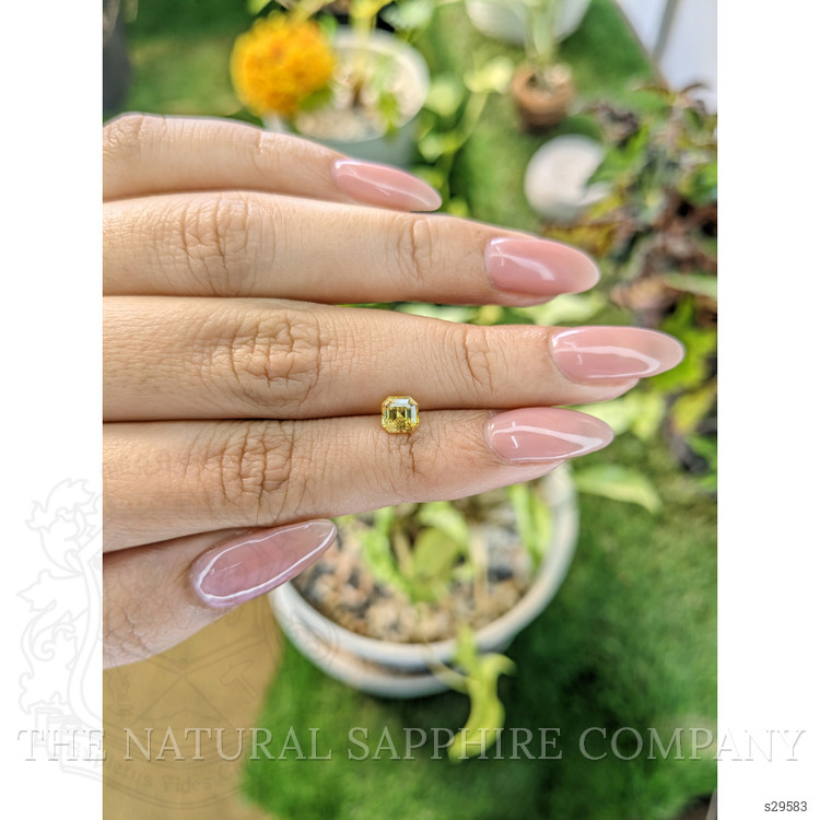 0.98 Ct. Yellow Sapphire from Ceylon (Sri Lanka)