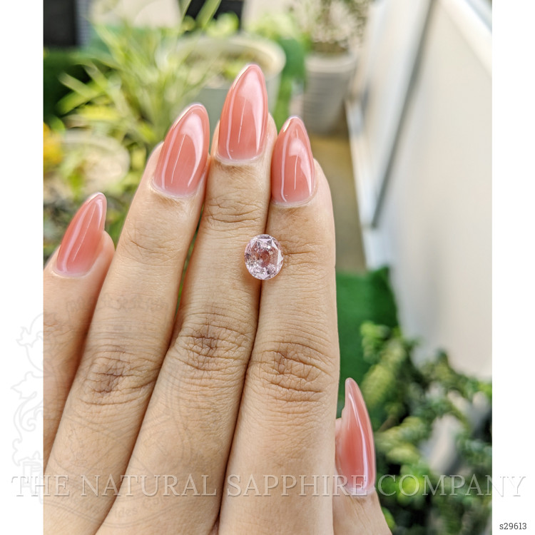 2.82 Ct. Pink Sapphire from Ceylon (Sri Lanka)