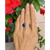 5.09 Ct. Blue Sapphire from Ceylon (Sri Lanka) Life Style