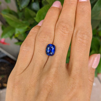 5.07 Ct. Blue Sapphire from Ceylon (Sri Lanka) Life Style