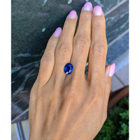4.03 Ct. Blue Sapphire from Ceylon (Sri Lanka) Life Style