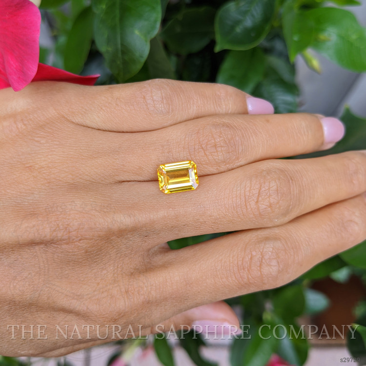 4.03 Ct. Yellow Sapphire from Ceylon (Sri Lanka)