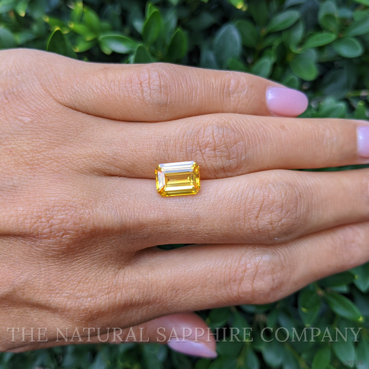 4.03 Ct. Yellow Sapphire from Ceylon (Sri Lanka)