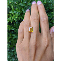 4.03 Ct. Yellow Sapphire from Ceylon (Sri Lanka) Life Style