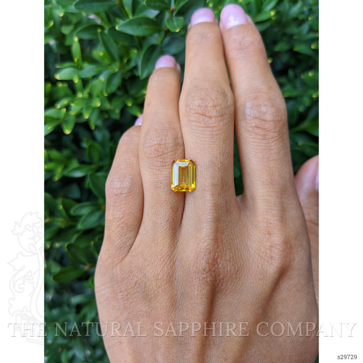 4.03 Ct. Yellow Sapphire from Ceylon (Sri Lanka)