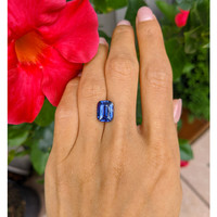 5.16 Ct. Bluish Purple Sapphire from Ceylon (Sri Lanka) Life Style