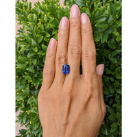 5.16 Ct. Bluish Purple Sapphire from Ceylon (Sri Lanka) Life Style
