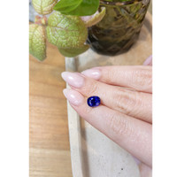 3.37 Ct. Blue Sapphire from Ceylon (Sri Lanka) Life Style