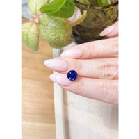 3.48 Ct. Blue Sapphire from Ceylon (Sri Lanka) Life Style