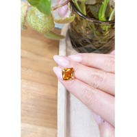 7.45 Ct. Yellowish Orange Sapphire from Ceylon (Sri Lanka) Life Style