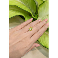 5.23 Ct. Yellow Sapphire from Ceylon (Sri Lanka) Life Style