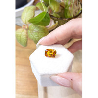 7.24 Ct. Yellowish Orange Sapphire from Ceylon (Sri Lanka) Life Style