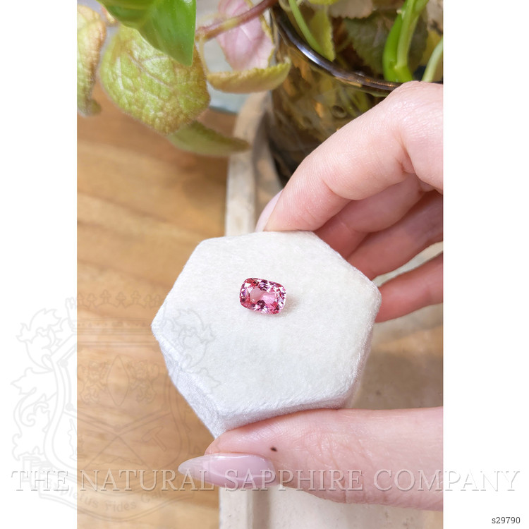 3.35 Ct. Pink Sapphire from Ceylon (Sri Lanka)