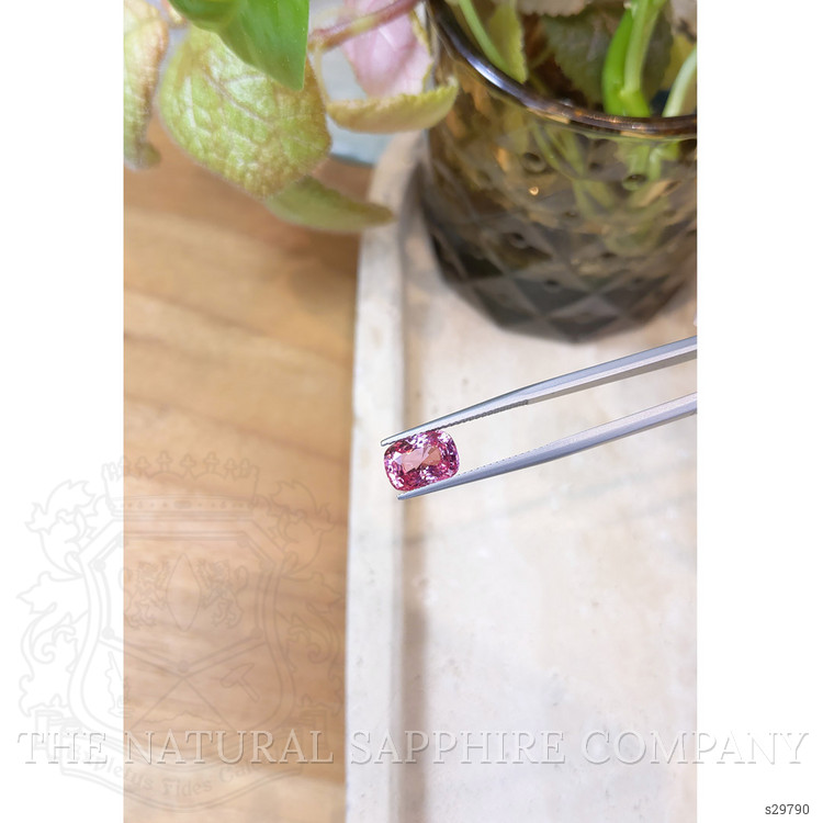 3.35 Ct. Pink Sapphire from Ceylon (Sri Lanka)