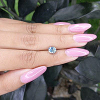 1.49 Ct. Bi Color Sapphire from Madagascar Life Style