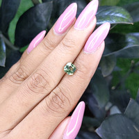 1.50 Ct. Yellowish Green Sapphire from Australia Life Style