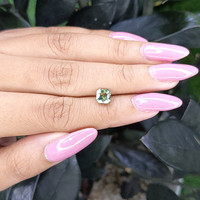 1.50 Ct. Yellowish Green Sapphire from Australia Life Style
