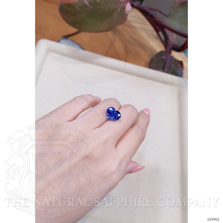 7.71 Ct. Blue Sapphire from Ceylon (Sri Lanka)