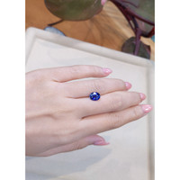 2.56 Ct. Blue Sapphire from Ceylon (Sri Lanka) Life Style